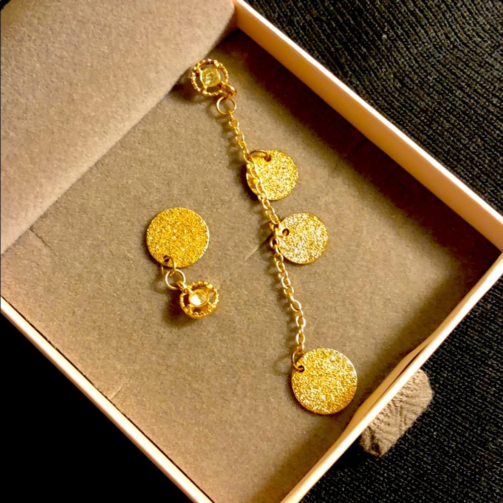 Gloden earrings